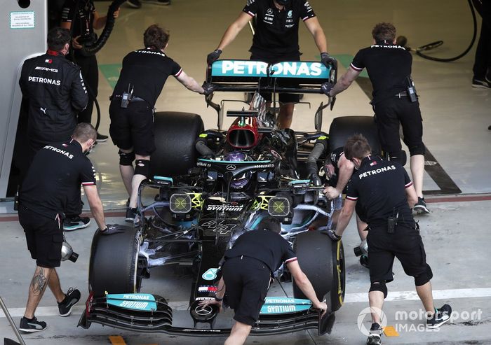 Lewis Hamilton, Mercedes W12 