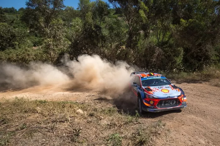 Thierry Neuville, Nicolas Gilsoul, Hyundai Motorsport Hyundai i20 Coupe WRC