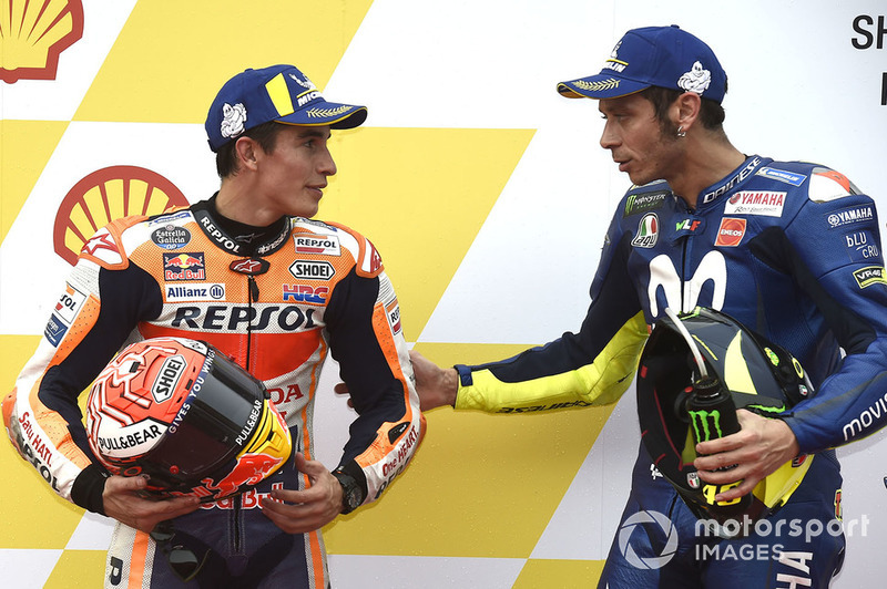 Il poleman Marc Marquez, Repsol Honda Team, il terzo qualificato Valentino Rossi, Yamaha Factory Racing