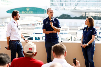 Claire Williams, waarnemend teambaas Williams Racing, bevestigt Robert Kubica, Williams Racing, voor 2019
