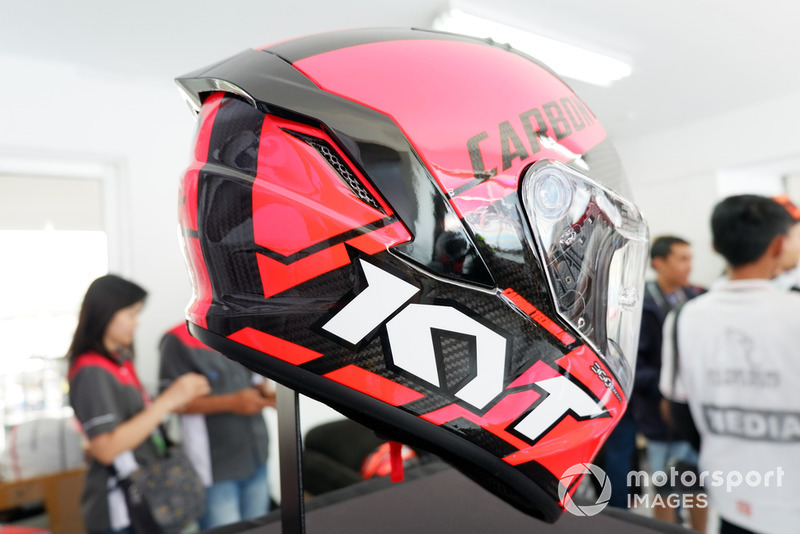 Helm KYT NX-Race Berstandar MotoGP