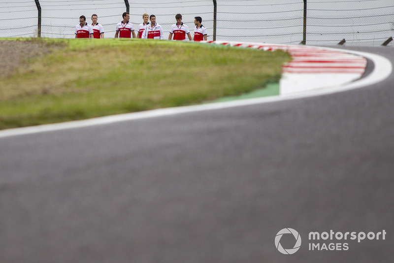 Marcus Ericsson, Sauber walks the track