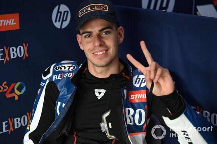 Augusto Fernandez, Pons HP40