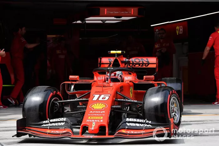Charles Leclerc, Ferrari SF90, esce dal box