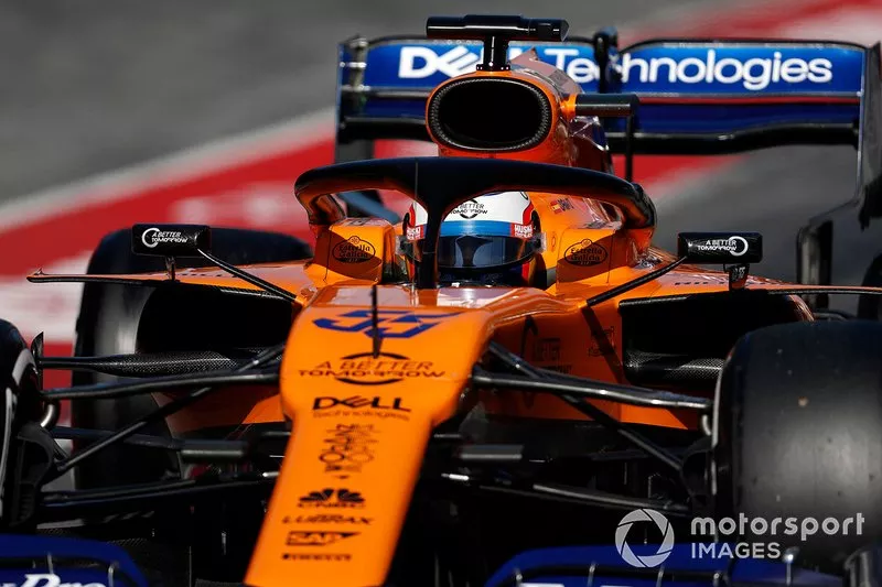 Carlos Sainz, da McLaren, fez o tempo mais rápido dos testes de pré-temporada até aqui