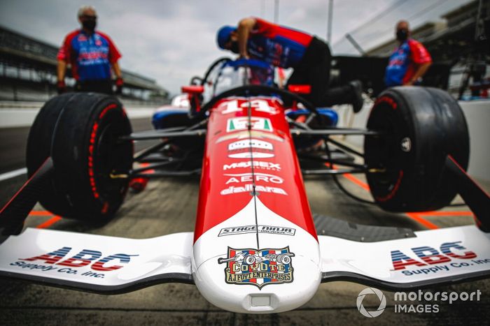 Tony Kanaan, A.J. Foyt Enterprises Chevrolet 