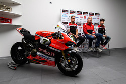 Marco Melandri, Ducati Team, Chaz Davies, Ducati Team, Ernesto Marinelli, directeur du projet Ducati Superbike