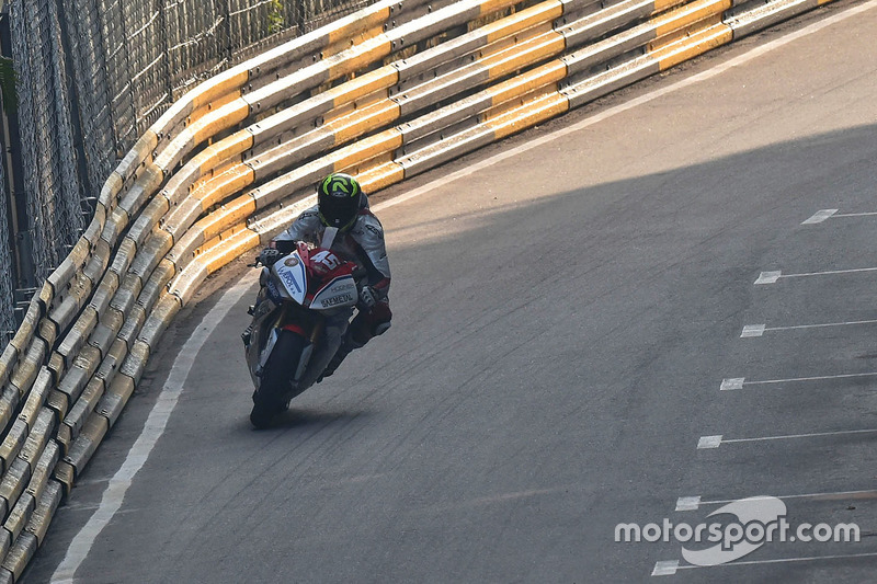 17. Marek Cerverny, BMW