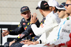 Max Verstappen, Red Bull Racing en Jenson Button, McLaren F1