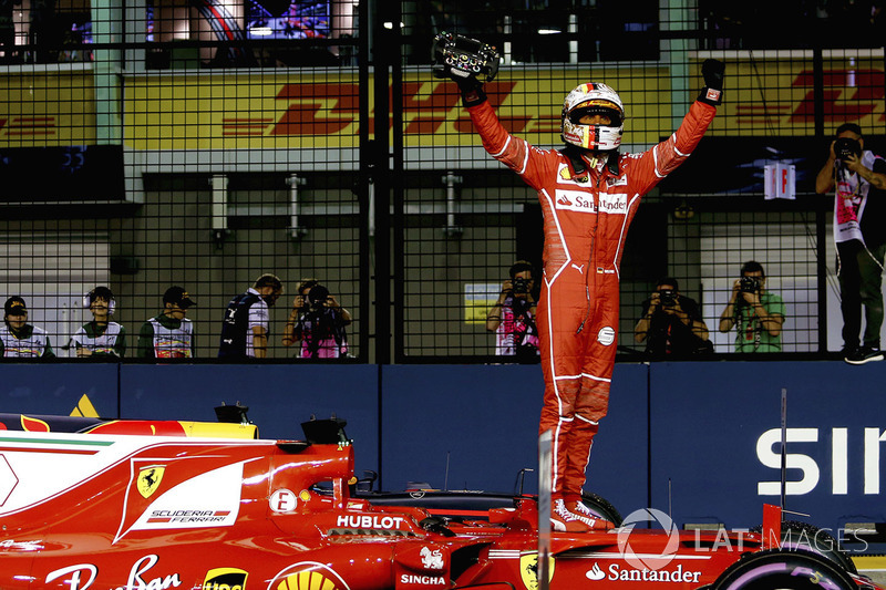 Ganador de la pole Sebastian Vettel, Ferrari