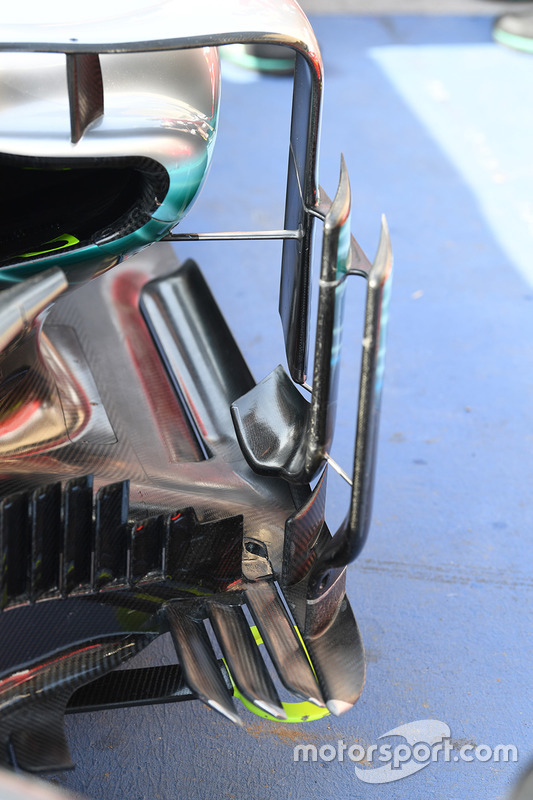 Mercedes-Benz F1 W08 Hybrid sidepod detail