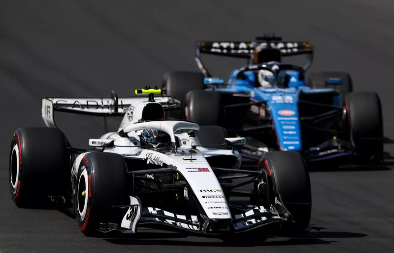 Alexander Albon, Williams, Valtteri Bottas, Cadillac Racing