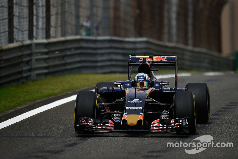 Carlos Sainz Jr., Scuderia Toro Rosso STR11