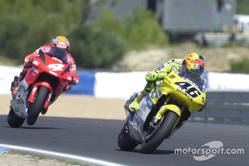 Primeros duelos con Max Biaggi.