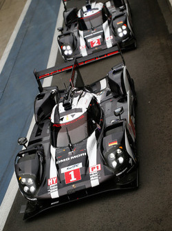 #1 Porsche Team Porsche 919 Hybrid: Timo Bernhard, Mark Webber, Brendon Hartley, #2 Porsche Team Por