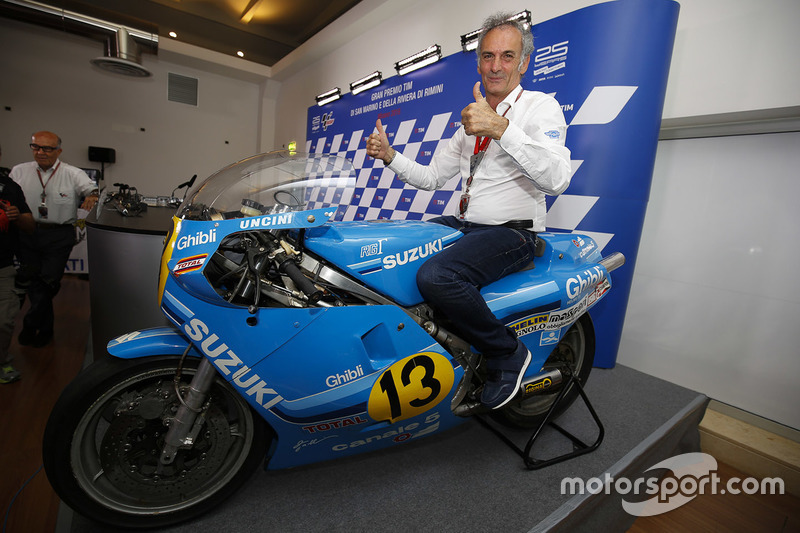 Franco Uncini auf der 500er-Suzuki, mit der er 1982 Weltmeister wurde