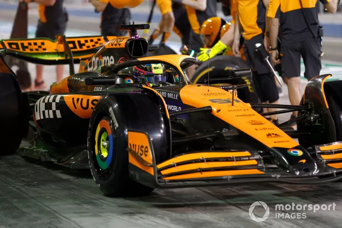 Oscar Piastri, McLaren MCL38 