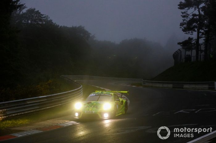 #911 Manthey Racing Porsche 911 GT3 R: Matteo Cairoli, Lars Kern, Michael Christensen, Kevin Estre