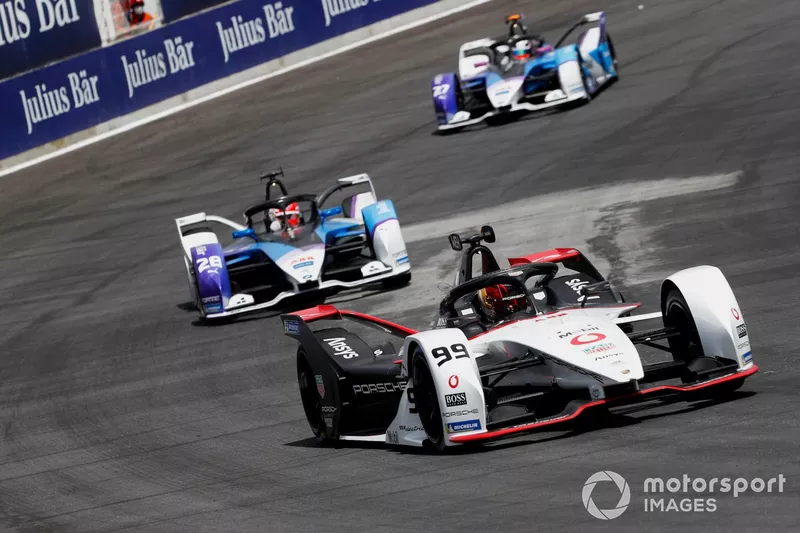 Pascal Wehrlein, Tag Heuer Porsche, Porsche 99X Electric, Maximilian Guenther, BMW I Andretti Motorsports, BMW iFE.21, Jake Dennis, BMW I Andretti Motorsport, BMW iFE.21