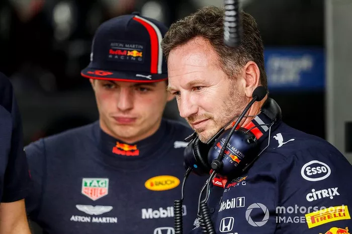 Max Verstappen, Red Bull Racing, con Christian Horner, Team Principal, Red Bull Racing