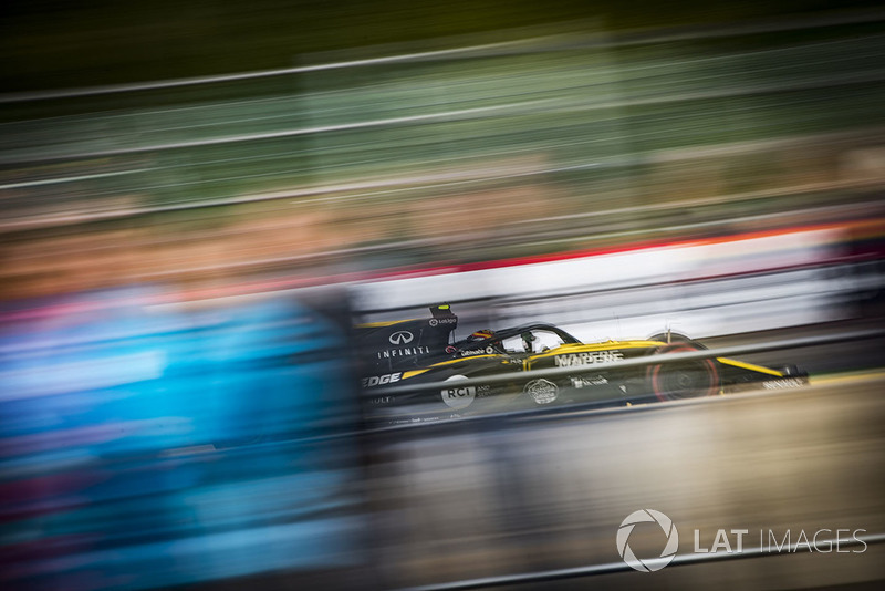 Карлос Сайнс-мол., Renault Sport F1 Team R.S. 18