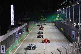 Lewis Hamilton, Mercedes AMG F1 W09 EQ Power+, Sebastian Vettel, Ferrari SF71H et Max Verstappen, Red Bull Racing RB14