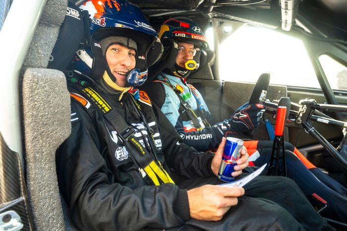 Thierry Neuville, Hyundai World Rally Team with Corey Funk