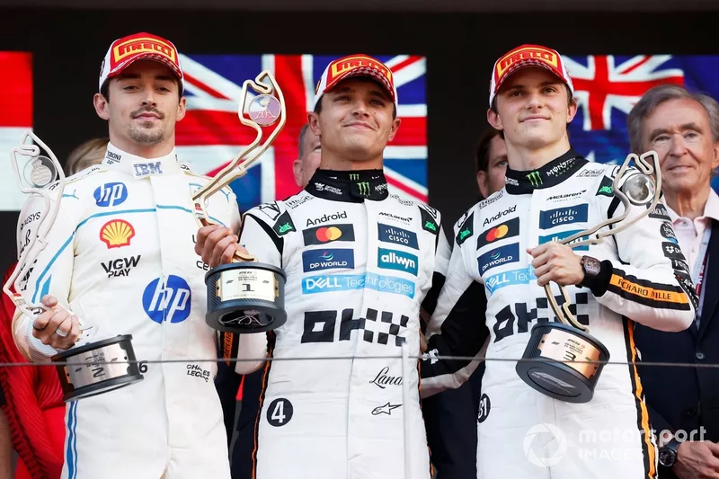 Charles Leclerc, Ferrari, Lando Norris, McLaren, Oscar Piastri