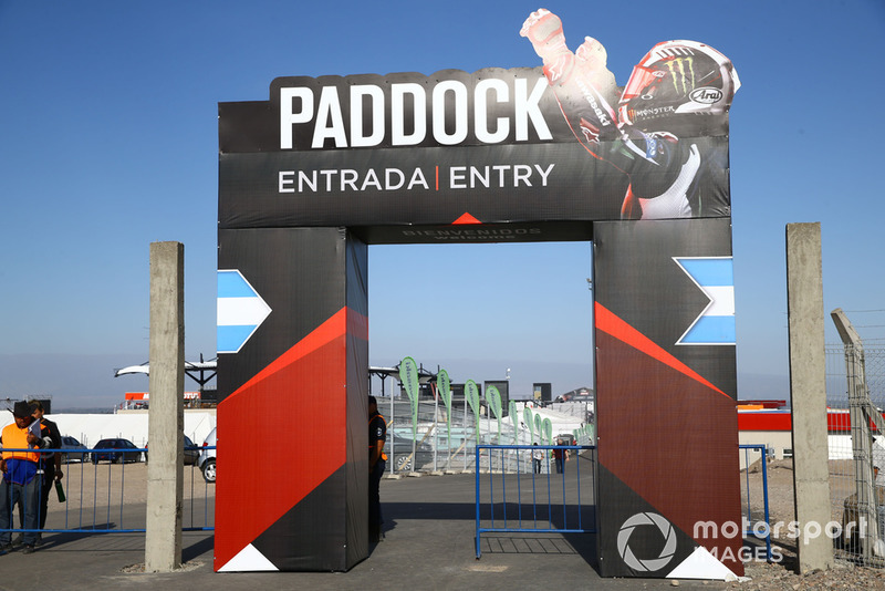 Paddock ingang