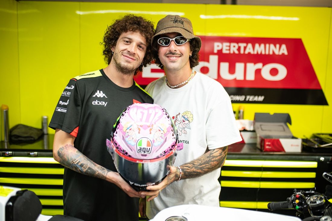 Specjalny kask Marco Bezzecchi, VR46 Racing Team 
