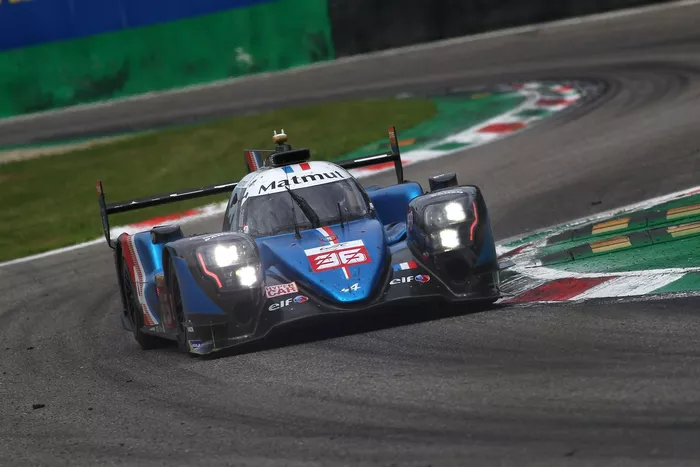 #36 Alpine Elf Matmut Alpine A480 - Gibson: André Negrão, Nicolas Lapierre, Matthieu Vaxiviere