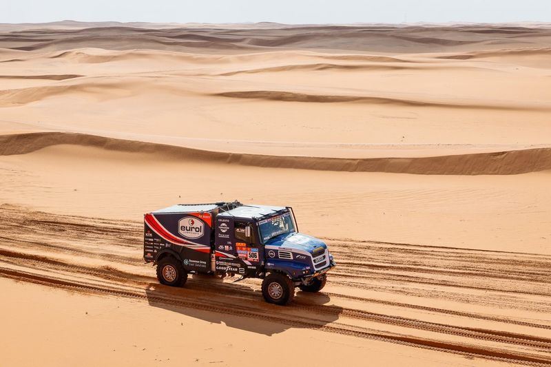 #506 Eurol Team De Rooy Iveco: Martin Van Den Brink, Rijk Mouw, Erik Kofman