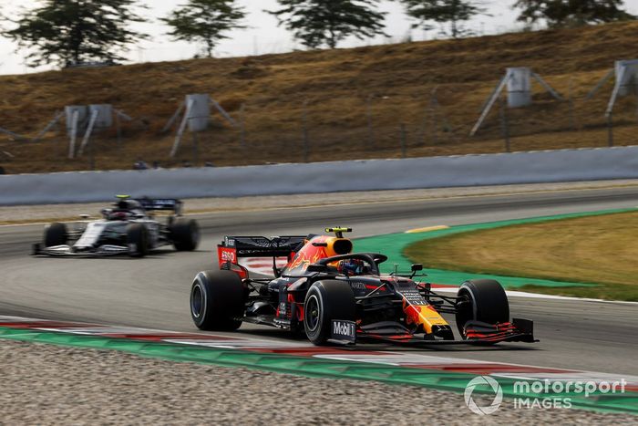 Alex Albon, Red Bull Racing RB16, Pierre Gasly, AlphaTauri AT01