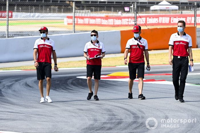 Antonio Giovinazzi, Alfa Romeo camina por la pista