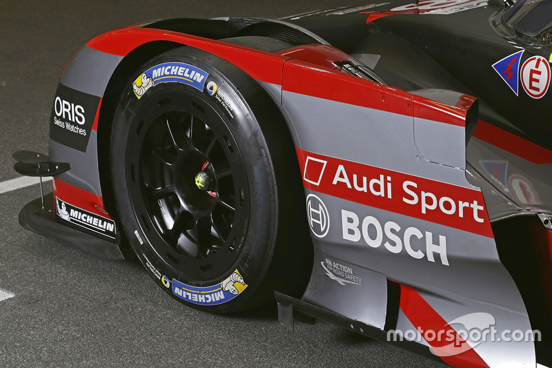L'avant de la #8 Audi Sport Team Joest Audi R18