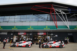 #8 Toyota Gazoo Racing Toyota TS050 Hybrid: Anthony Davidson, Sébastien Buemi, Kazuki Nakajima, #7 Toyota Gazoo Racing Toyota TS050 Hybrid: Mike Conway, Kamui Kobayashi, Jose Maria Lopez