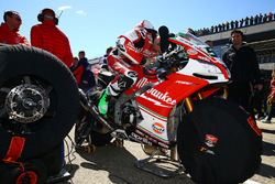Eugene Laverty, Milwaukee Aprilia World Superbike Team