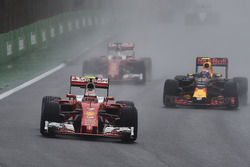 Kimi Räikkönen, Ferrari SF16-H; Max Verstappen, Red Bull Racing RB12; Sebastian Vettel, Ferrari SF16