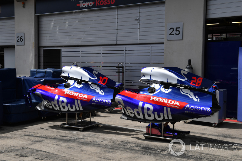Scuderia Toro Rosso STR13, parti della carrozzeria