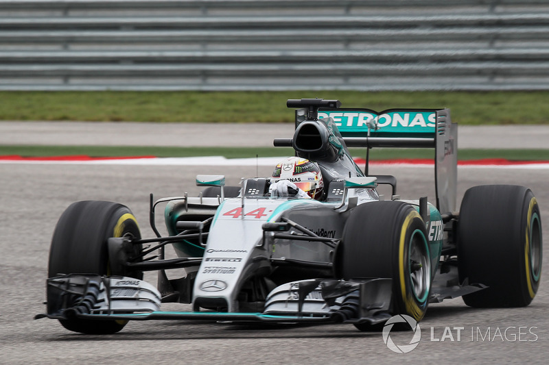 2015: Mercedes F1 W06 Hybrid (16 побед, 1-е место в КК)