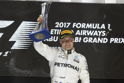 Победитель Валттери Боттас, Mercedes AMG F1