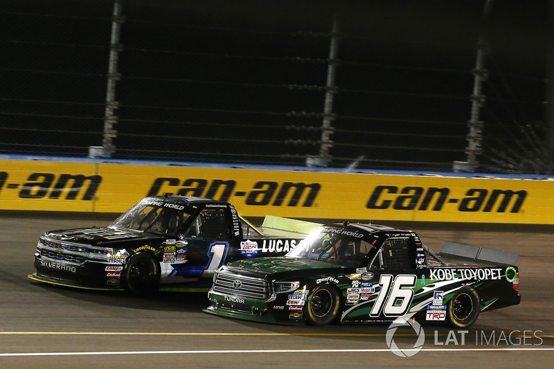 2017 Camping World Truck Series - #1 - RuRa Message Board