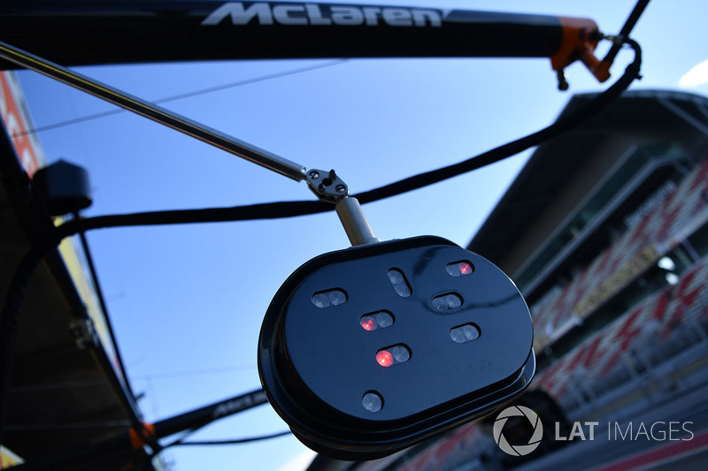 Lampu pitstop McLaren