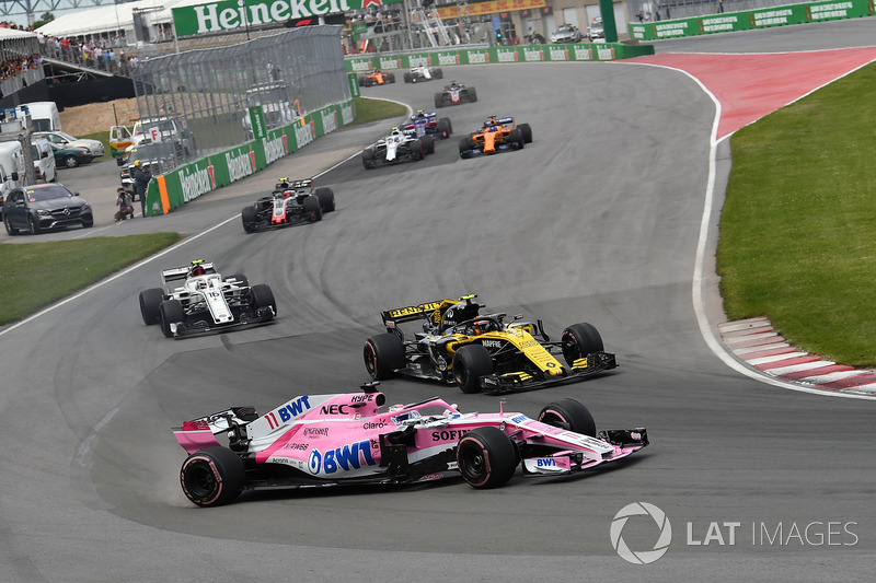 Sergio Perez, Force India VJM11 en tête-à-queue