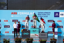 Daniel Abt, Audi Sport ABT Schaeffler,Lucas di Grassi, Audi Sport ABT Schaeffler, Sébastien Buemi, Renault e.Dams, sur le podium après la course