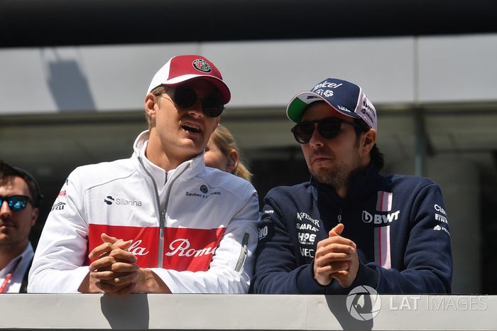 Marcus Ericsson, Sauber y Sergio Perez, Force India desfile de pilotos