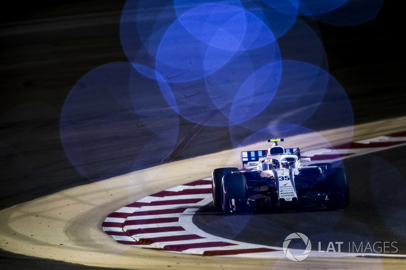 18. Sergey Sirotkin, Williams FW41 Mercedes