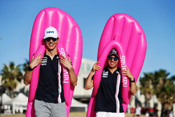 Esteban Ocon, Force India, Sergio Perez, Force India à la plage