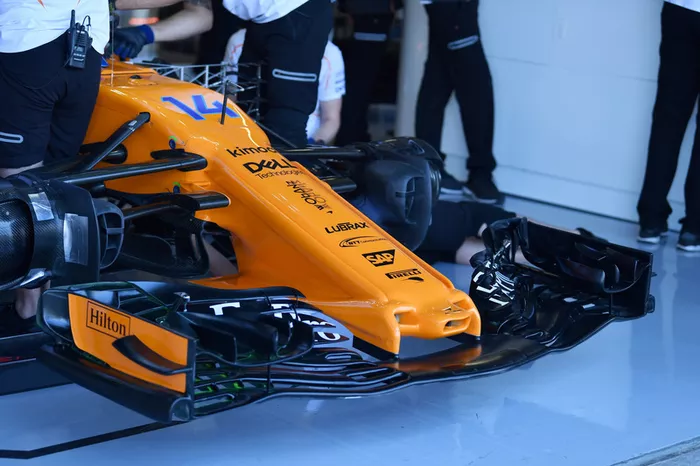 McLaren MCL33 nose and front wing