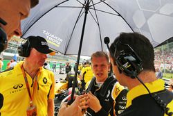 Kevin Magnussen, Renault Sport F1 Team on the grid